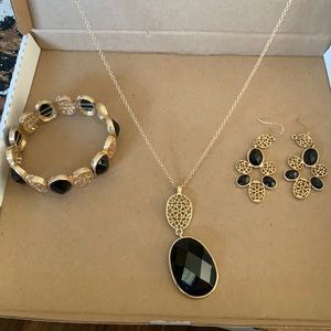Parklane Matching necklace, bracelet & earrings